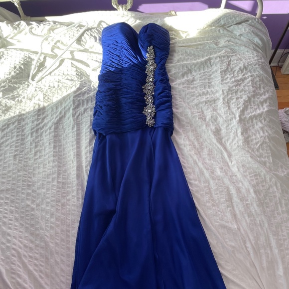 JOVANI PROM DRESS - Picture 1 of 13